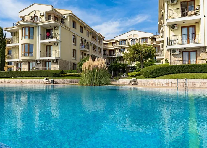 Апартамент Royal Bay - Private - Bsr - 7 *